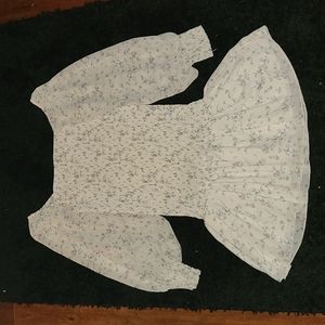 Large white floral long sleeve Lulus dress